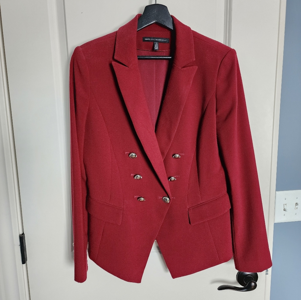 White House Black Market Berry Trophy Blazer in Size 8